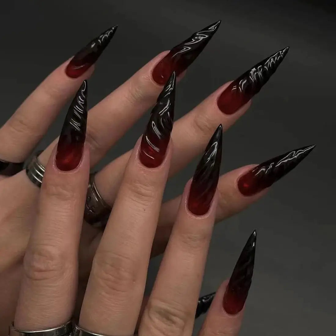 3D Rood Zwart Gradiënt Halo Verven Lange Puntige Kunstnagels Halloween Afneembare Afgewerkte Nepnagels Druk op nagels met lijm